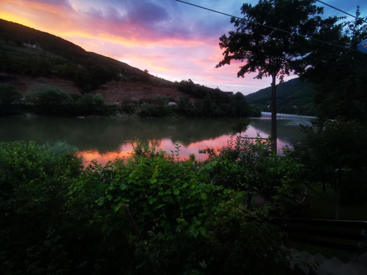 Bed and Breakfast Prenociste Na Drini Foca Exterior foto
