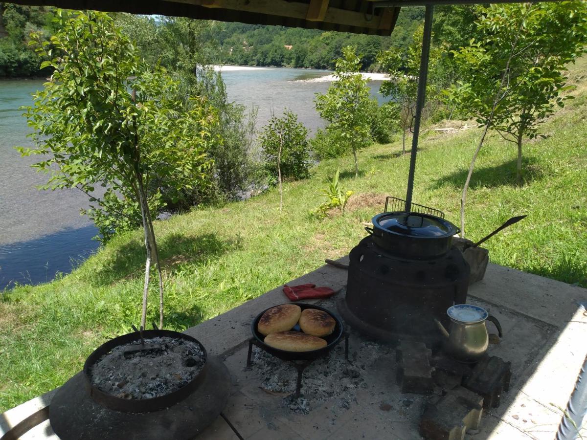 Bed and Breakfast Prenociste Na Drini Foca Exterior foto