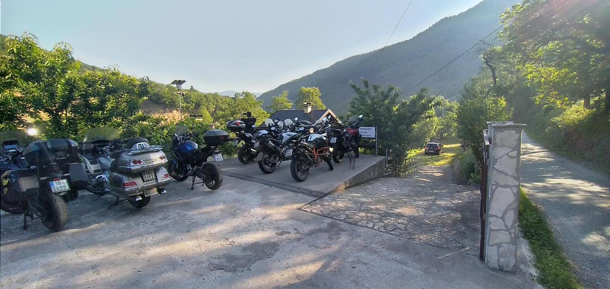 Bed and Breakfast Prenociste Na Drini Foca Exterior foto